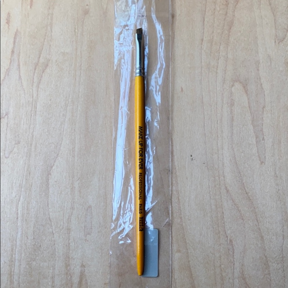 Makeup Forever Professional Paris Eyebrow Brush